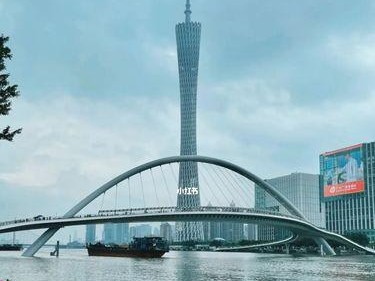 探索雨宿公交站的奇妙之旅（雨宿公交站攻略，揭秘隐藏景点，开启城市探险之旅）