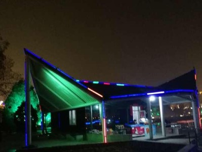 霓虹之夜小法出装攻略视频